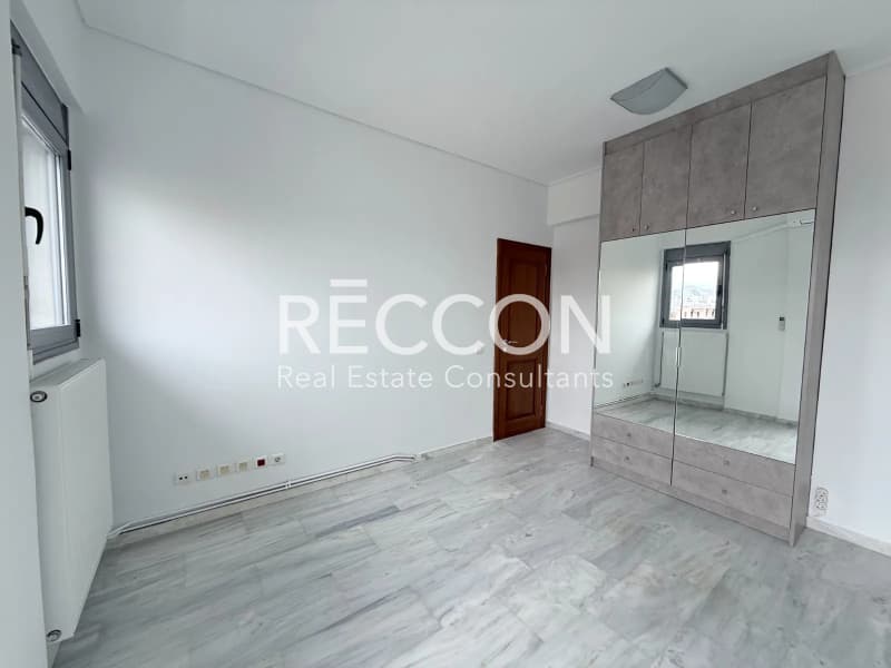 Apartment in Polidroso, Chalandri — Photo 8 of 18