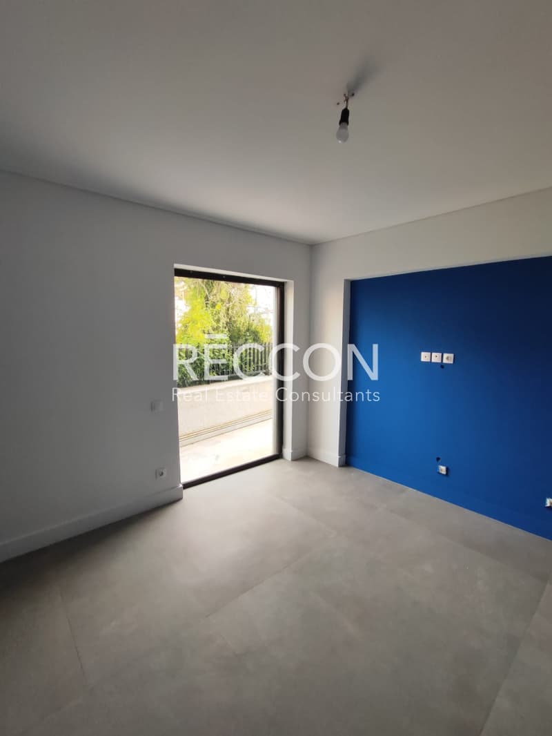 Apartment in Center, Vouliagmeni — Photo 18 of 20