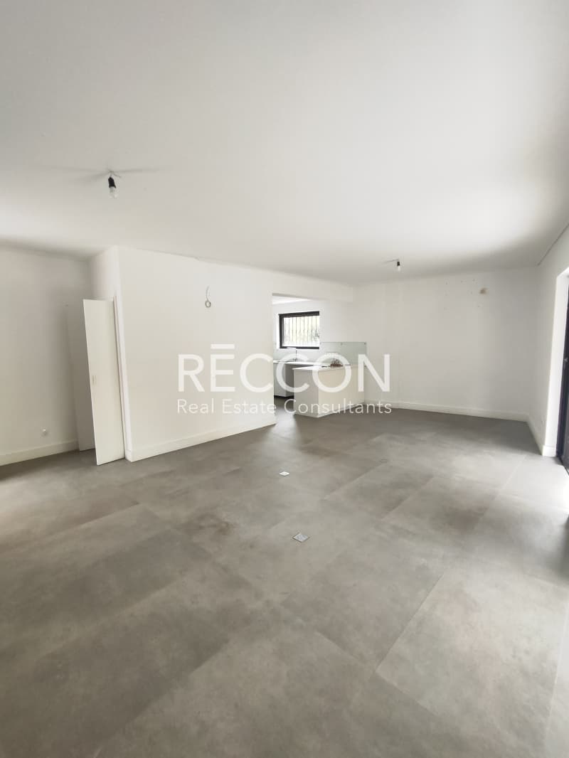 Apartment in Center, Vouliagmeni — Photo 6 of 20