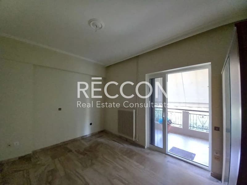 Apartment in Ampelakia, Alimos — Photo 15 of 23