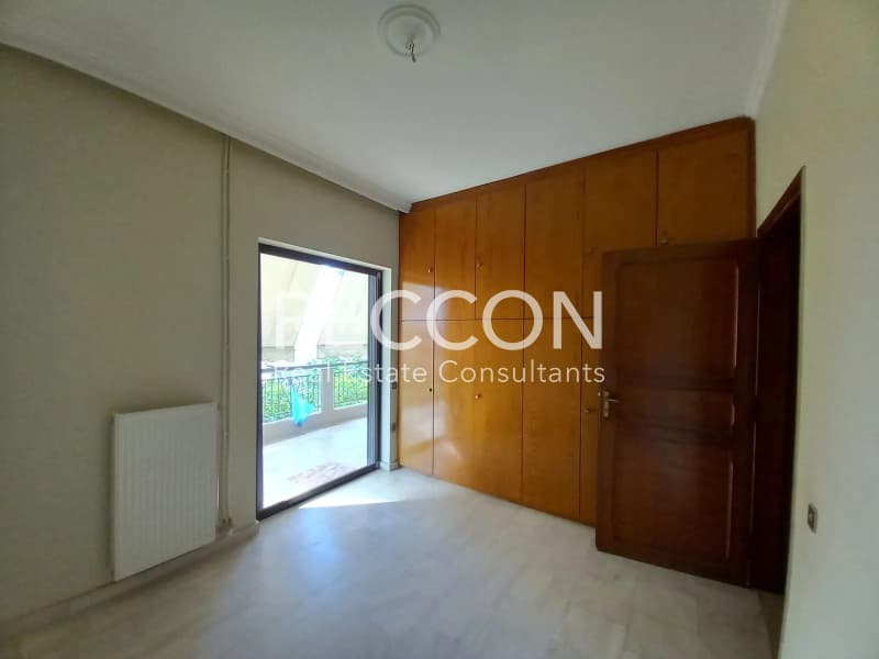 Apartment in Ampelakia, Alimos — Photo 10 of 23