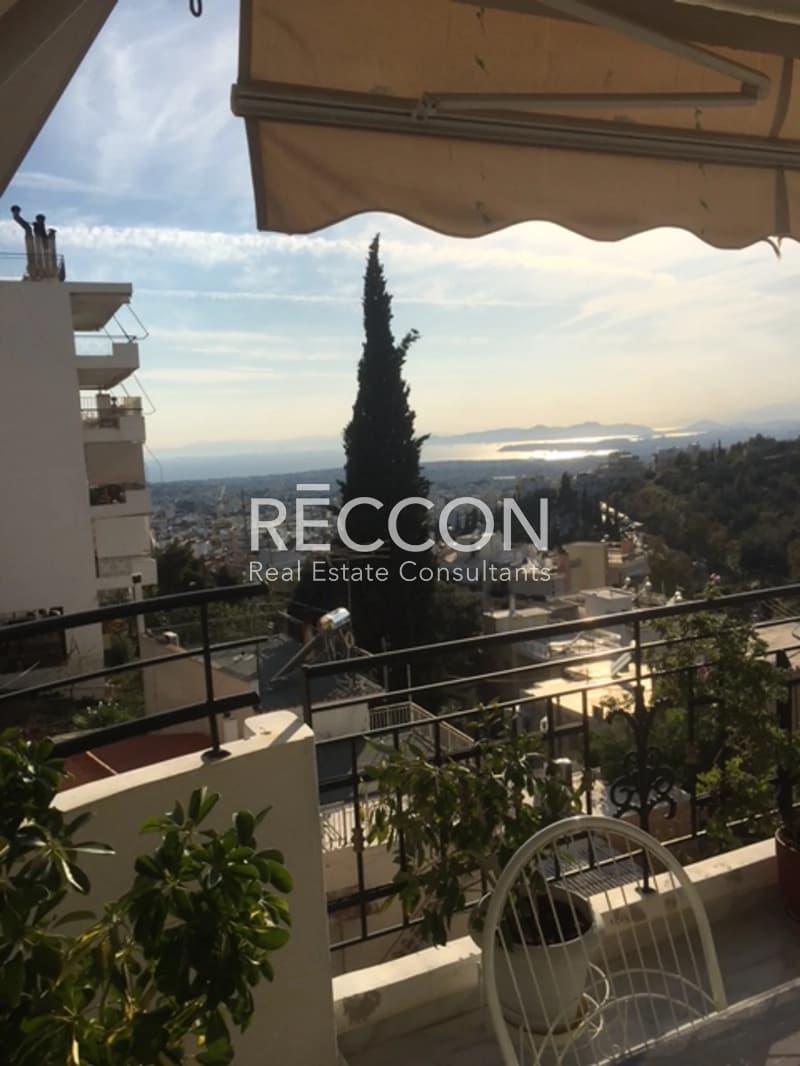 Apartment in Kareas, Vironas — Photo 5 of 11