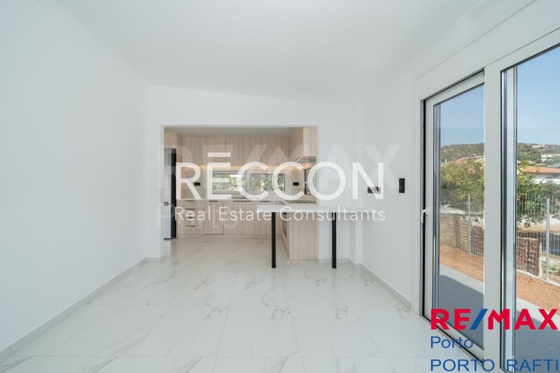 House in Porto Rafti, Vravrona — Photo 13 of 22