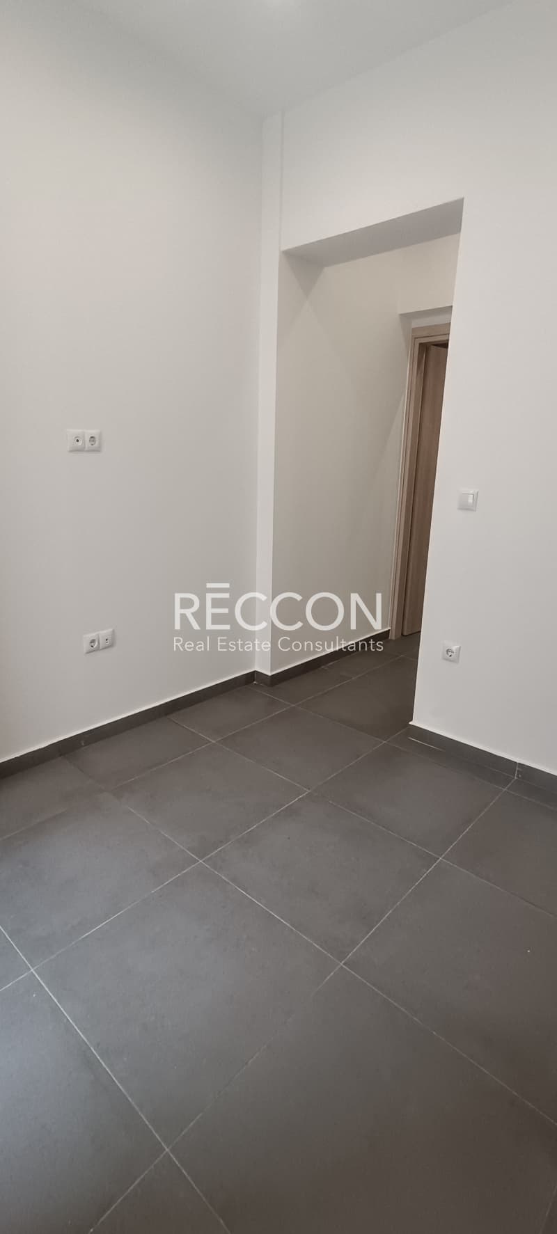 Apartment in Fokionos Negri, Kipseli — Photo 4 of 11