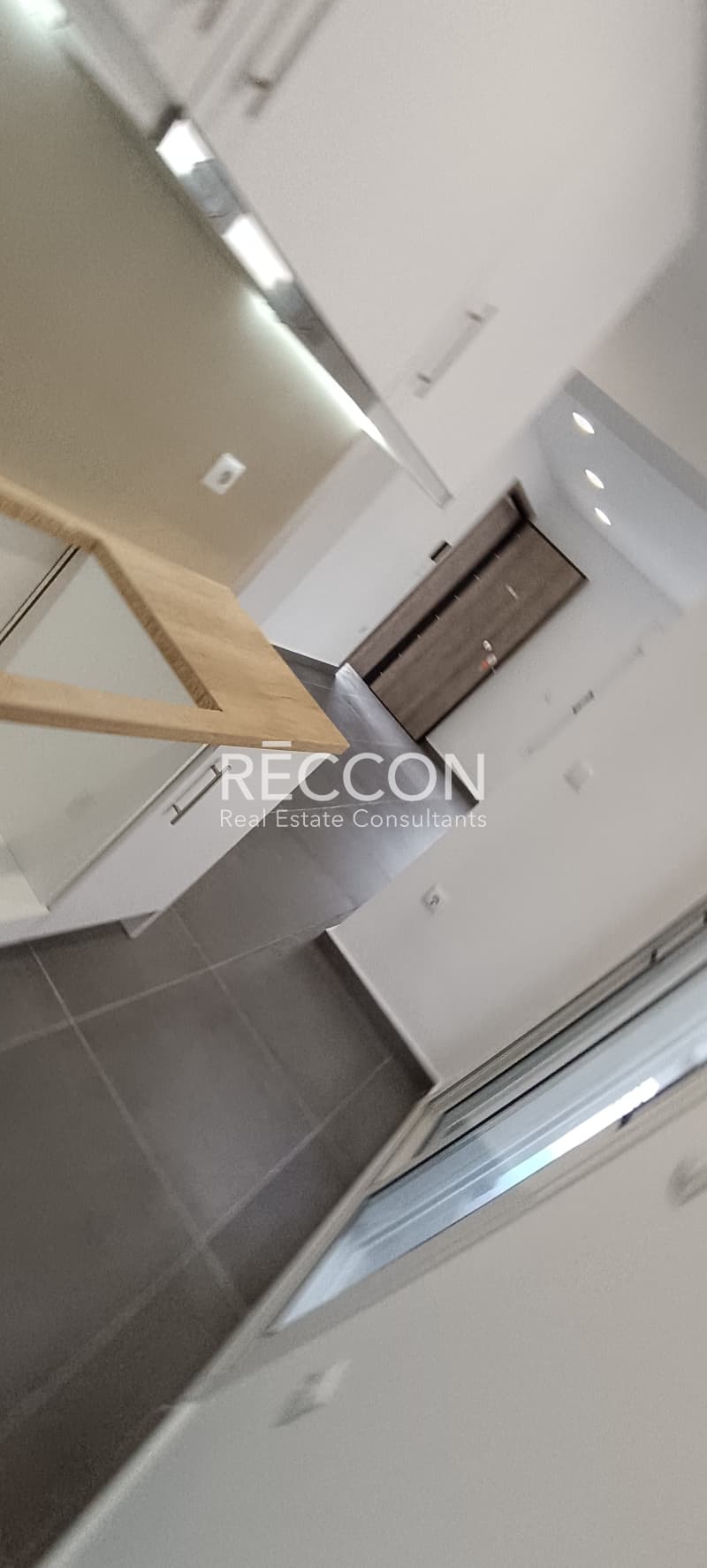 Apartment in Fokionos Negri, Kipseli — Photo 9 of 13