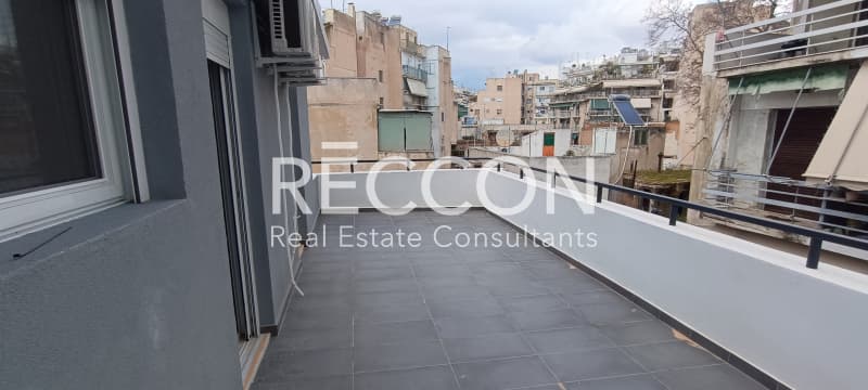 Apartment in Fokionos Negri, Kipseli — Photo 1 of 16
