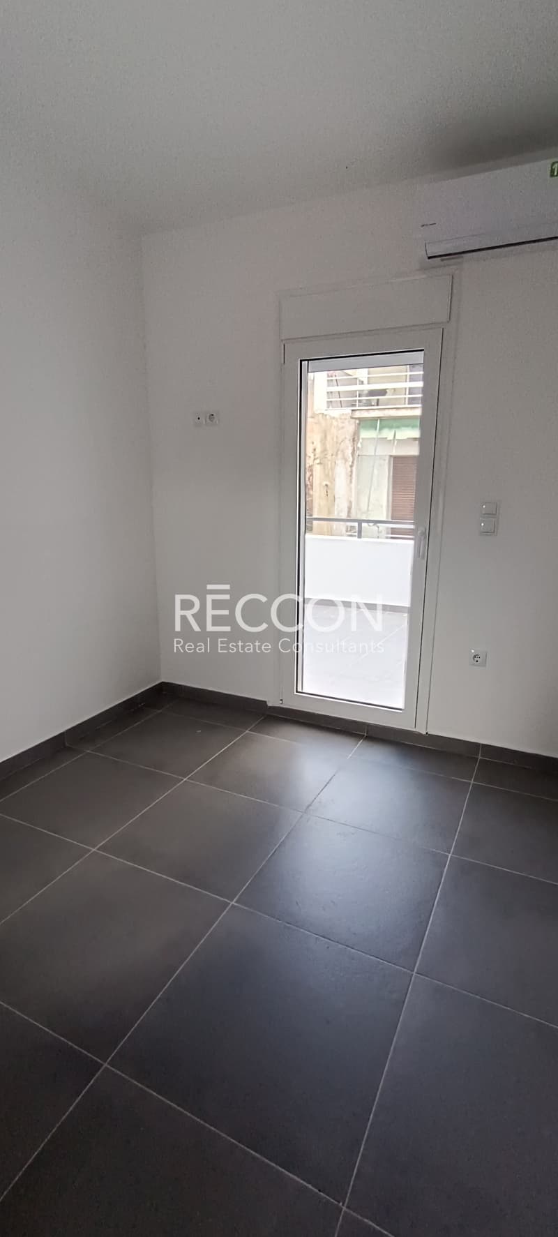 Apartment in Fokionos Negri, Kipseli — Photo 7 of 16