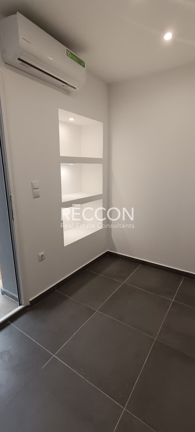 Apartment in Fokionos Negri, Kipseli — Photo 8 of 16