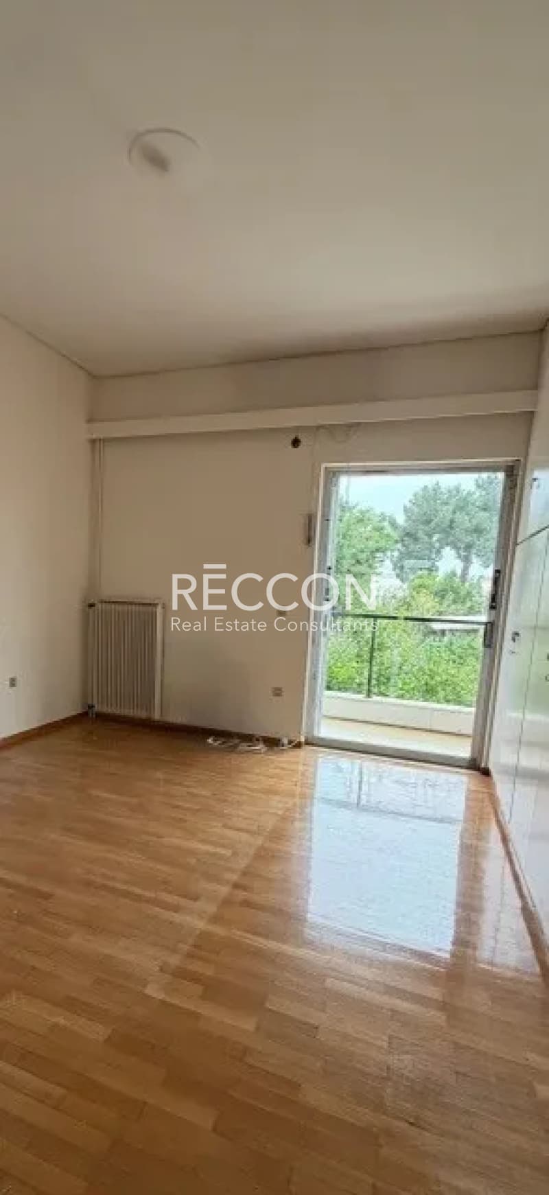 Apartment in Ano Voula, Voula — Photo 10 of 18