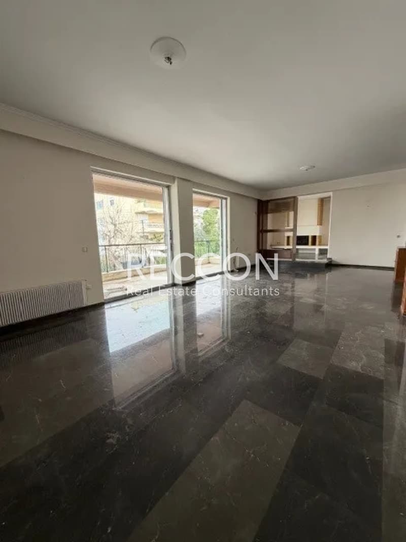 Apartment in Ano Voula, Voula — Photo 3 of 18