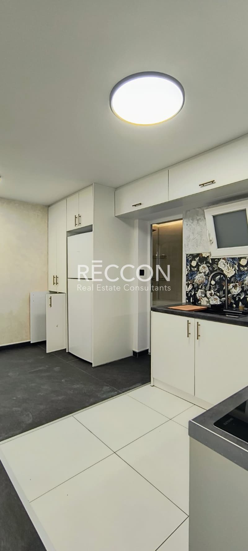 Apartment in Oria Imittou, Pagkrati — Photo 5 of 28