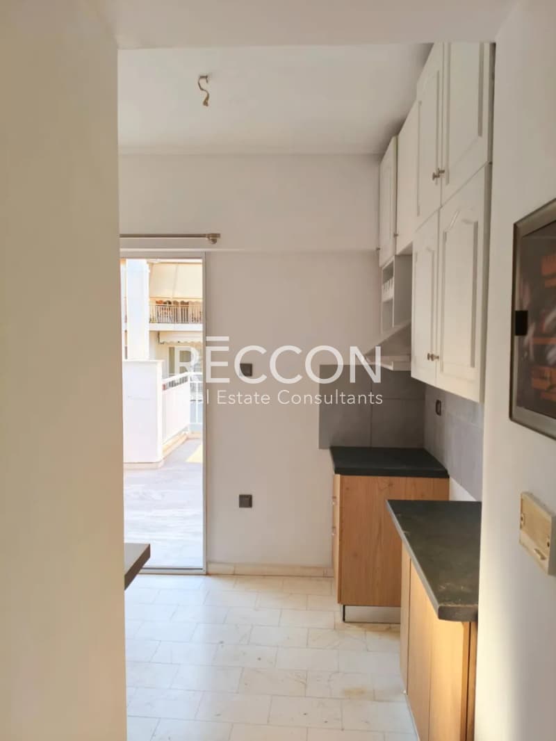 Apartment in Trachones, Alimos — Photo 11 of 22
