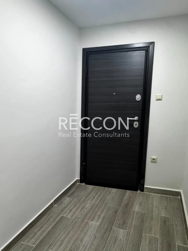 Apartment in Zoodochos Pigi, Vironas — Photo 8 of 10