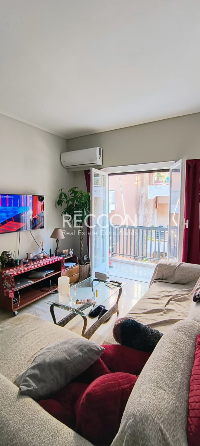 Apartment in Neo Pagkrati, Vironas — Photo 1 of 28