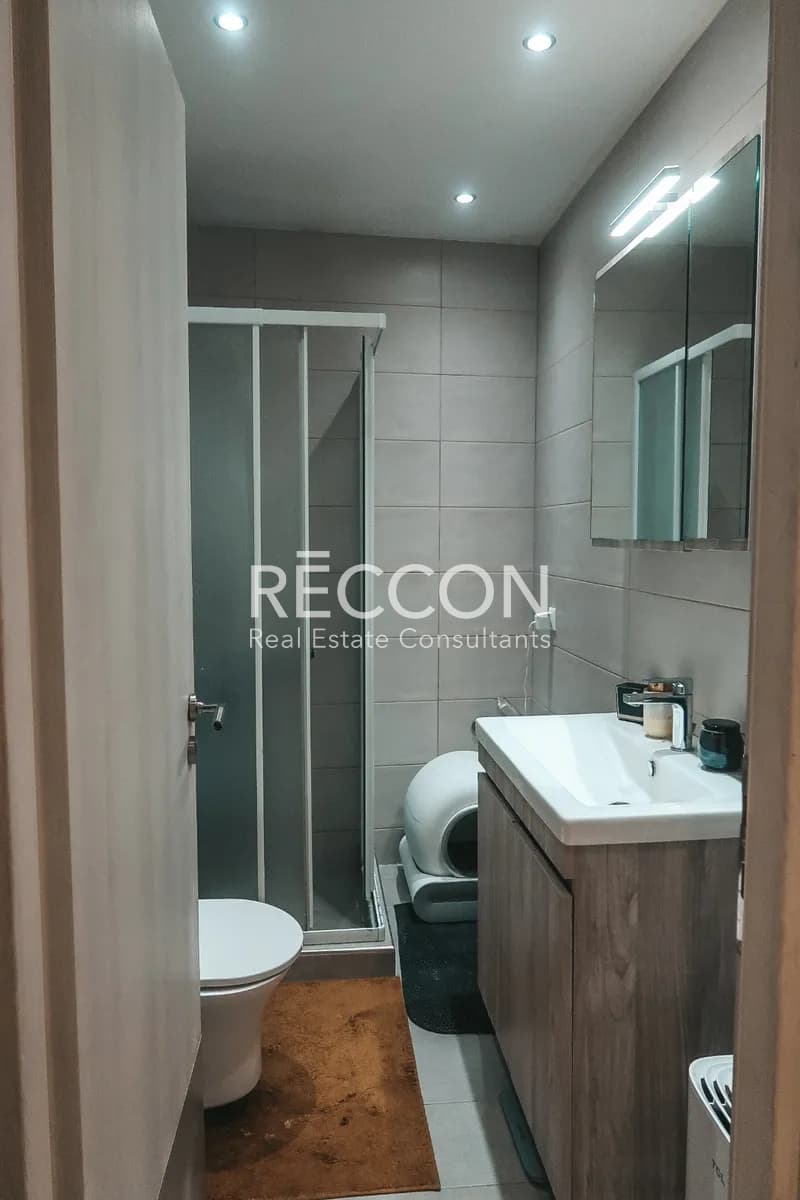 Apartment in Zoodochos Pigi, Vironas — Photo 18 of 25