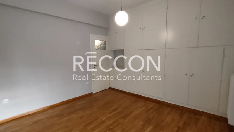 Apartment in Analipsi, Vironas — Photo 17 of 26