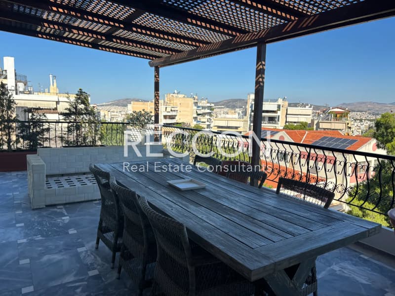House in Saframpoli, Nea Ionia — Photo 1 of 18