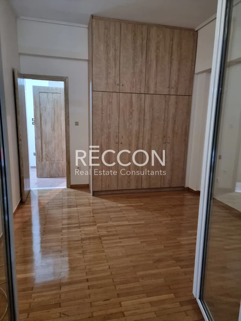 Apartment in Metamorfosi Virona, Vironas — Photo 9 of 15