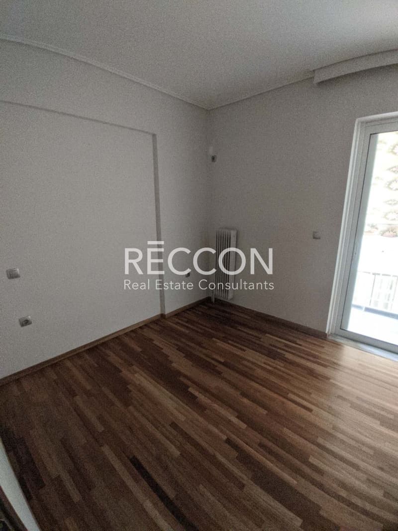 Apartment in Nea Elvetia, Vironas — Photo 1 of 24