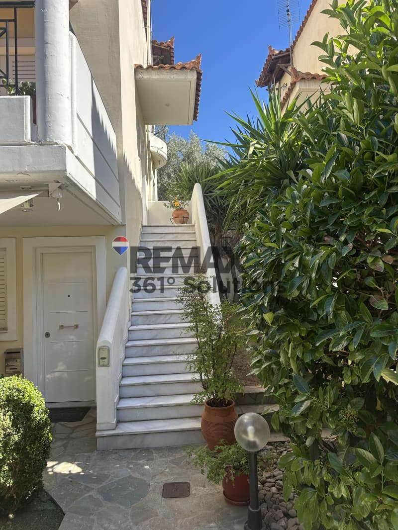 House in Mpalana, Gerakas — Photo 1 of 17