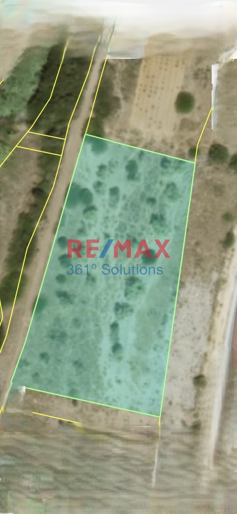 Parcel in Dipseliza, Keratea — Photo 1 of 2