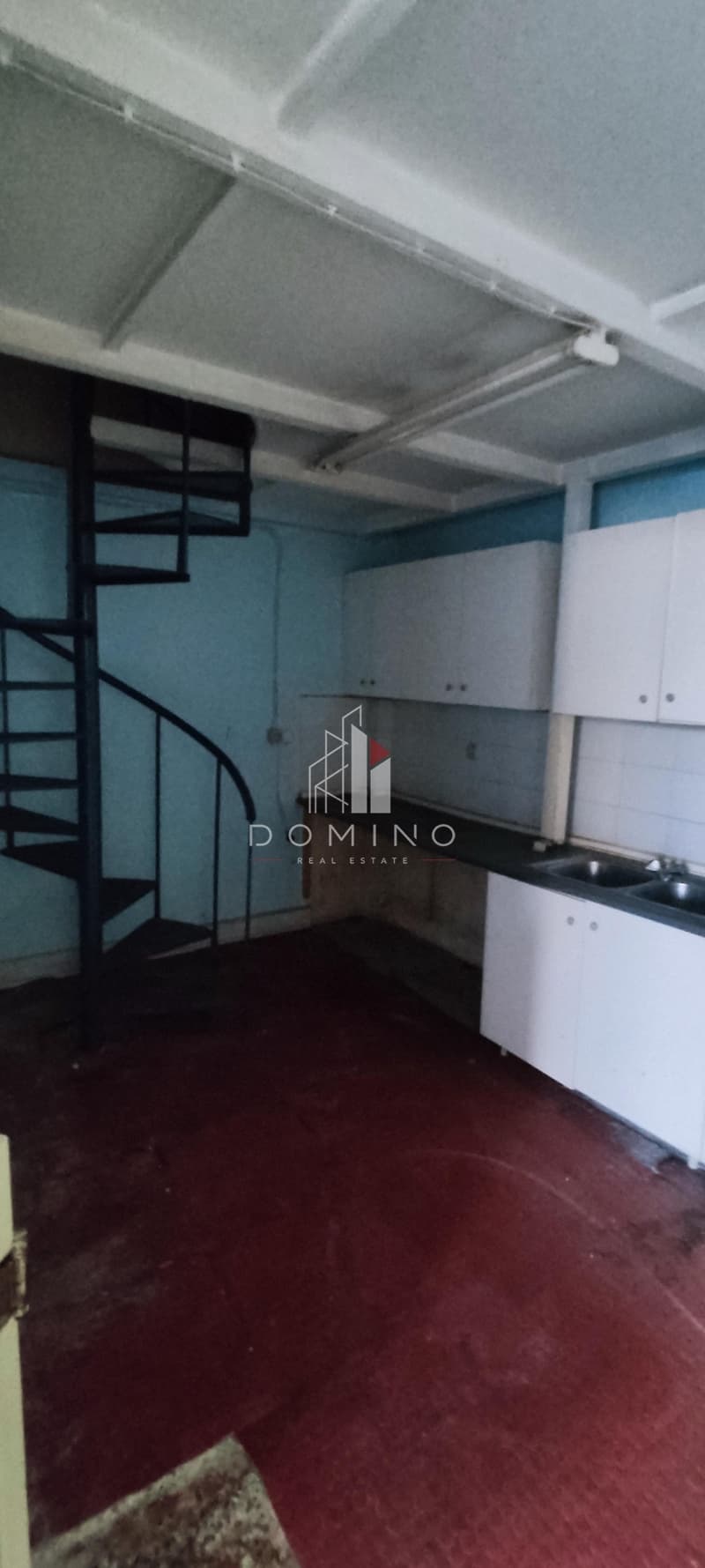 Retail Store in Center, Stavroupoli — Photo 10 of 15