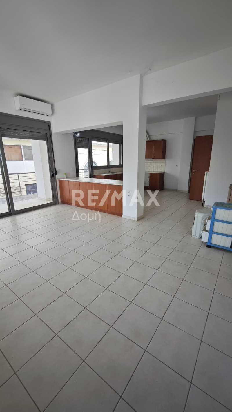 Διαμέρισμα στην Μεταμόρφωση, Βόλος — Φωτογραφία 1 από 16