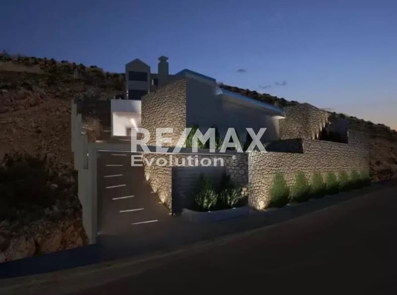 House in Saronida, Saronida — Photo 2 of 12