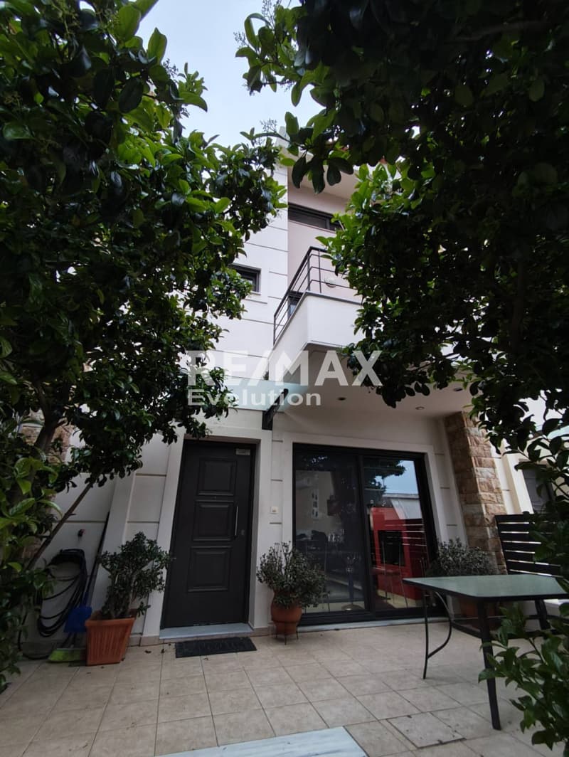Μονοκατοικία στην Κεφλαίικα, Καλύβια Θορικού — Φωτογραφία 2 από 28