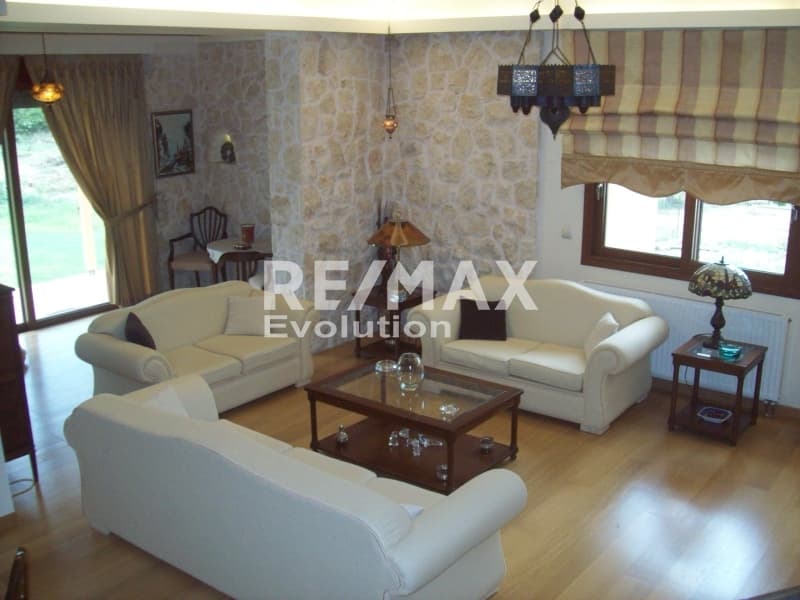 House in Agios Panteleimonas, Anavissos — Photo 13 of 30