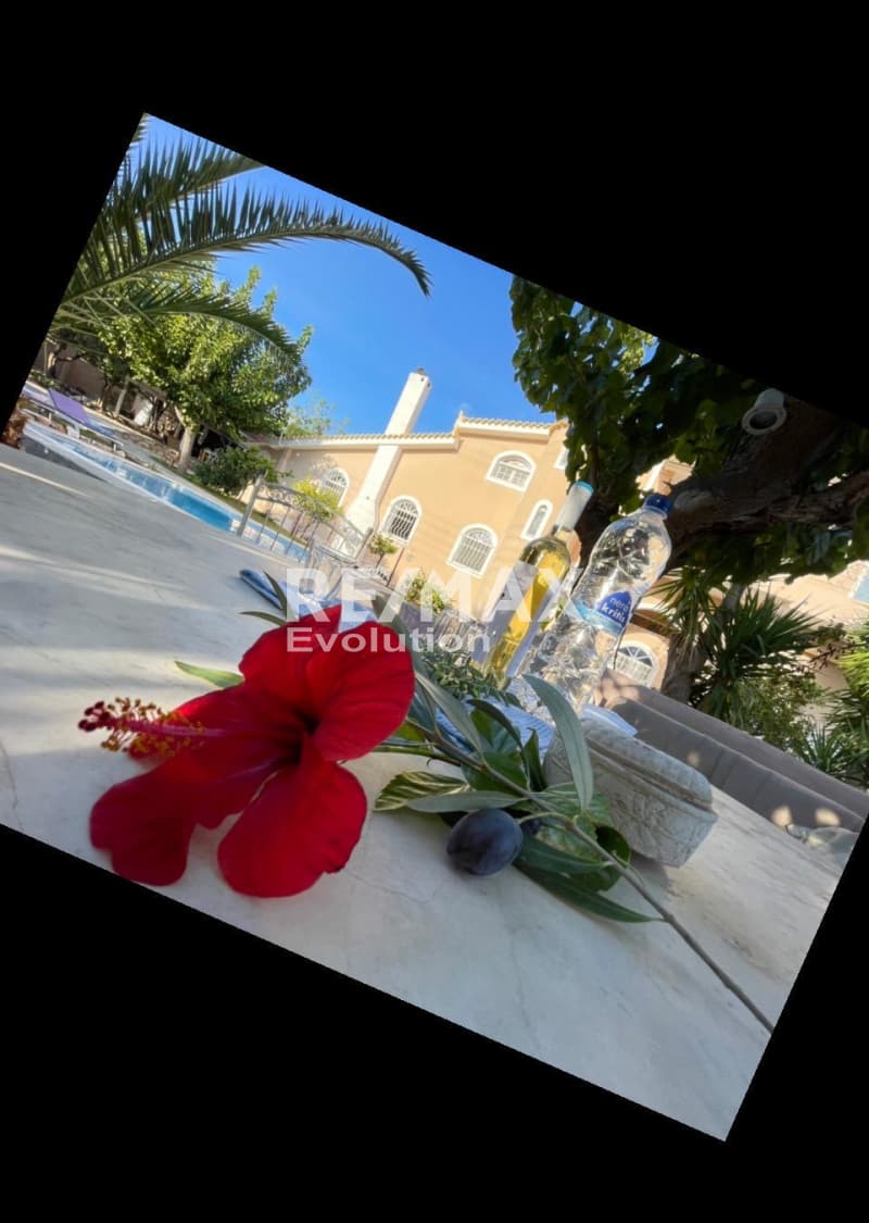 House in Agia Marina, Koropi — Photo 4 of 17