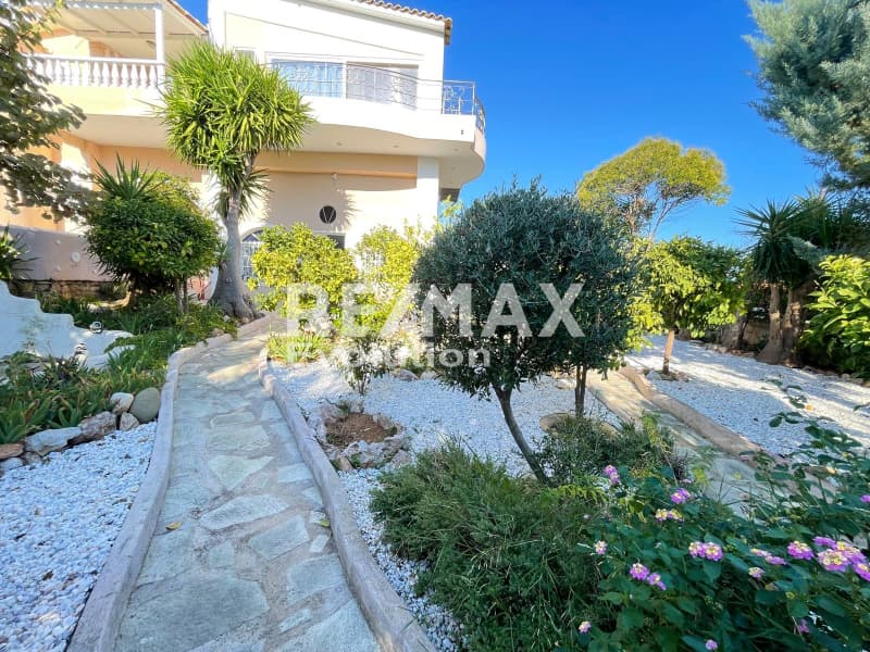 House in Agia Marina, Koropi — Photo 3 of 17