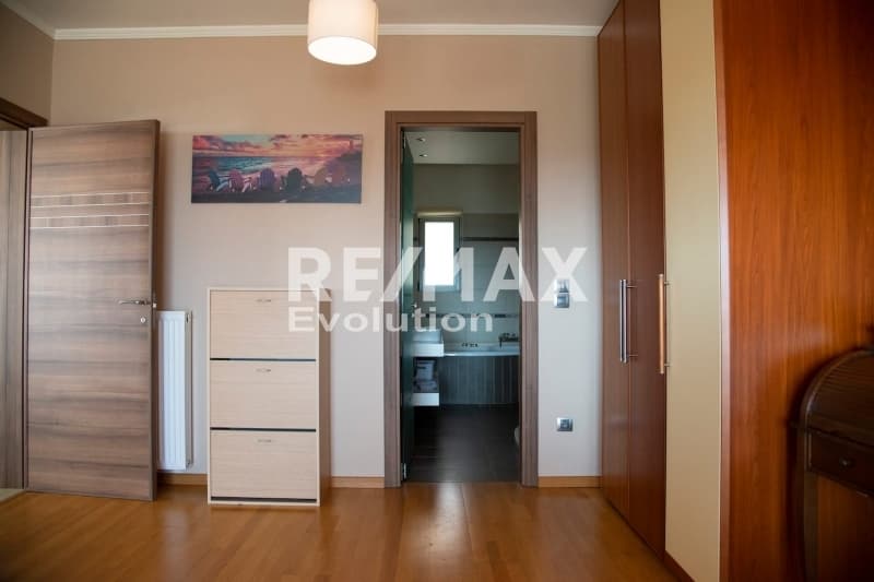Διαμέρισμα στην Λόφος Ξελαφτάκι, Καλύβια Θορικού — Φωτογραφία 7 από 22