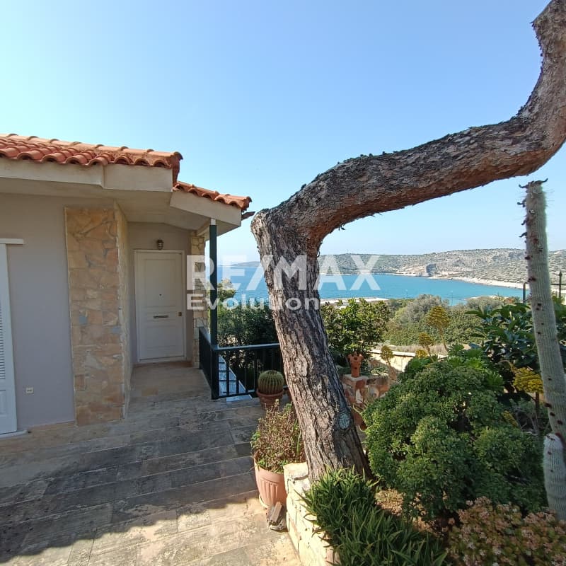 House in Agia Marina, Koropi — Photo 1 of 30