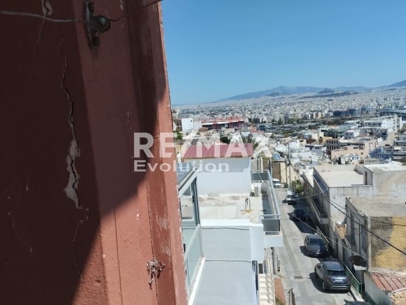 Apartment in Mikrolimano, Piraeus — Photo 10 of 11