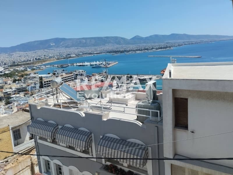 Apartment in Mikrolimano, Piraeus — Photo 4 of 11