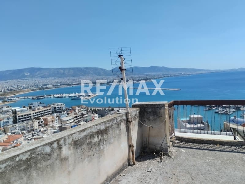 Apartment in Mikrolimano, Piraeus — Photo 3 of 11