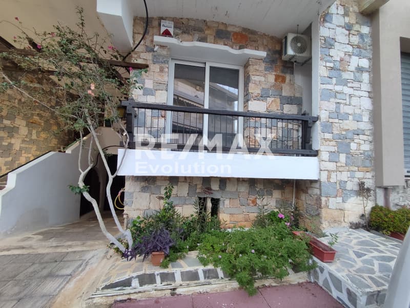 Διαμέρισμα στην Κέντρο, Παλαιά Φώκαια — Φωτογραφία 1 από 10