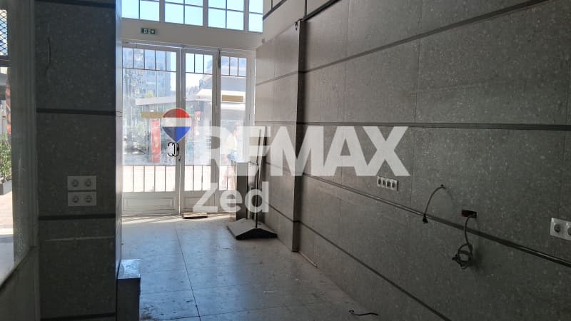 Κατάστημα στην Διυλιστήρια, Πειραιάς — Φωτογραφία 1 από 6