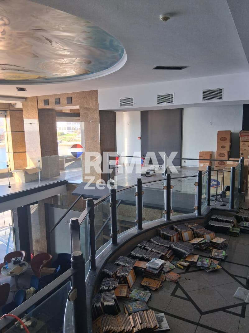 Κατάστημα στην Πειραϊκή, Πειραιάς — Φωτογραφία 9 από 11