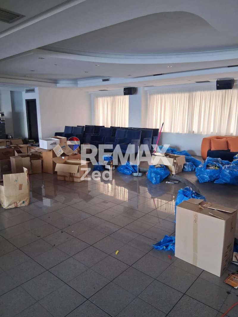 Κατάστημα στην Πειραϊκή, Πειραιάς — Φωτογραφία 10 από 11
