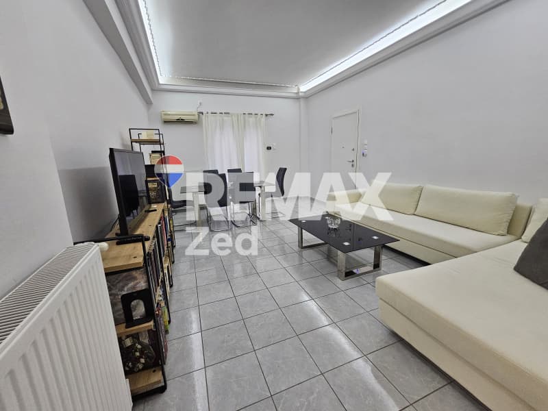 Apartment in Kokkinia, Nikaia — Photo 2 of 13