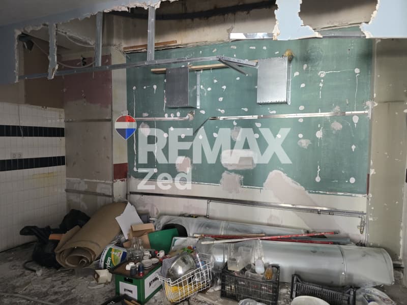 Retail Store in Center, Chalandri — Photo 13 of 15