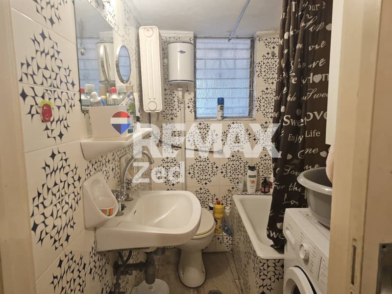 Apartment in Center, Moschato — Photo 8 of 10