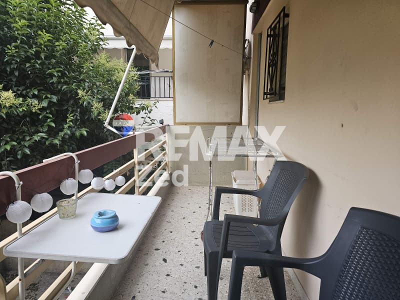 Apartment in Center, Moschato — Photo 1 of 10