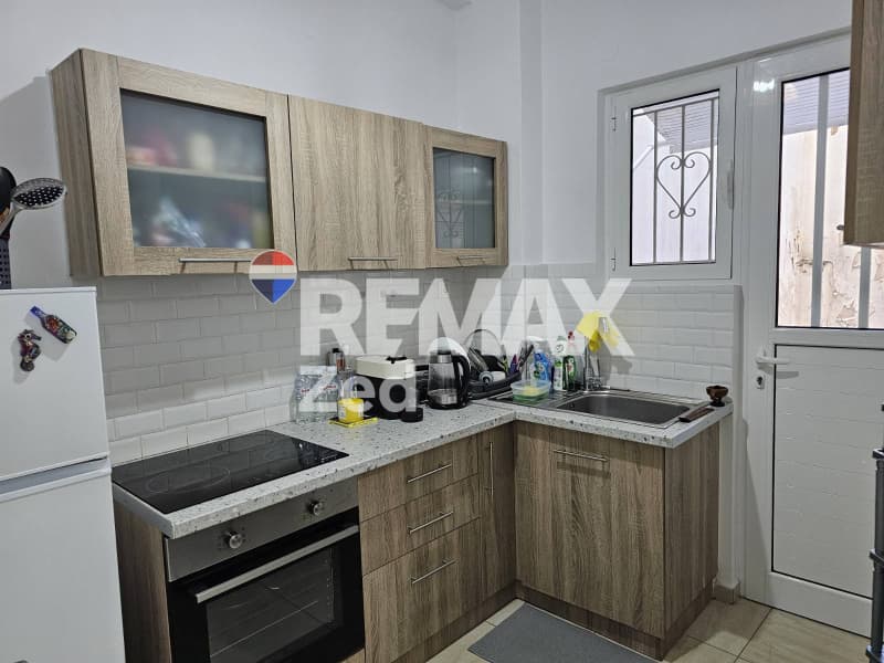 Apartment in Chatzikiriakeio, Piraeus — Photo 3 of 8