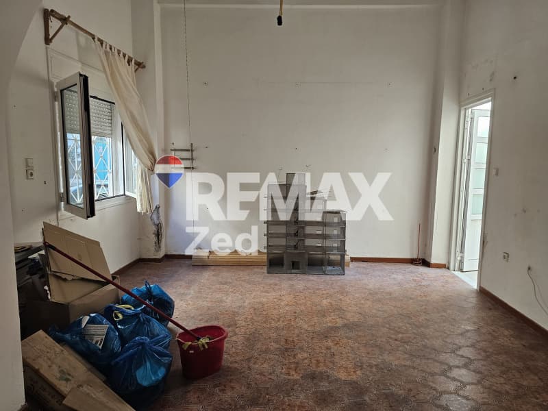 Apartment in Kaminia, Piraeus — Photo 2 of 13