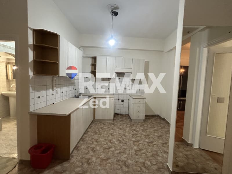 Apartment in Oria Imittou, Pagkrati — Photo 9 of 11