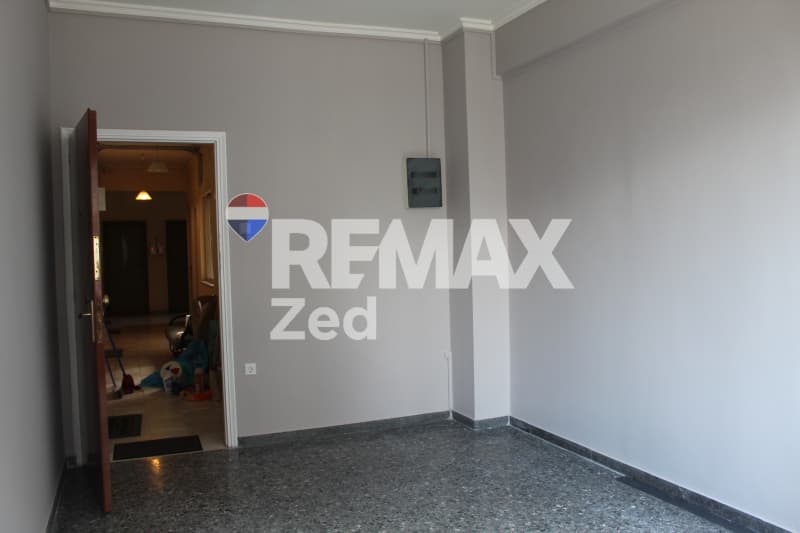 Office in Diilistiria, Piraeus — Photo 4 of 5