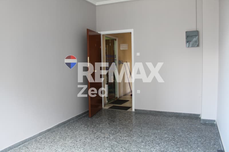 Office in Diilistiria, Piraeus — Photo 3 of 5